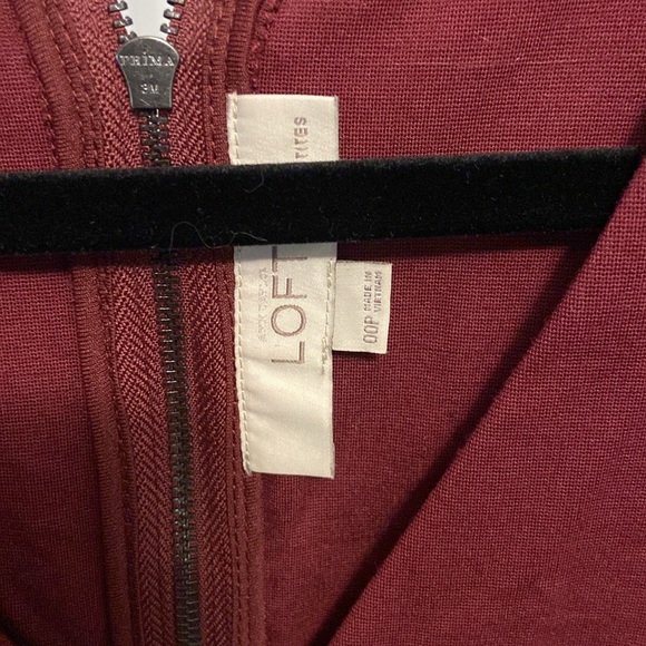 Classy Red Dress - Picture 6 of 8